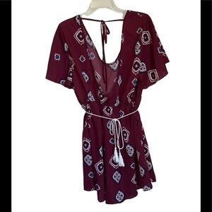 No Brand, Floral Shorts Romper, like new. Size XL